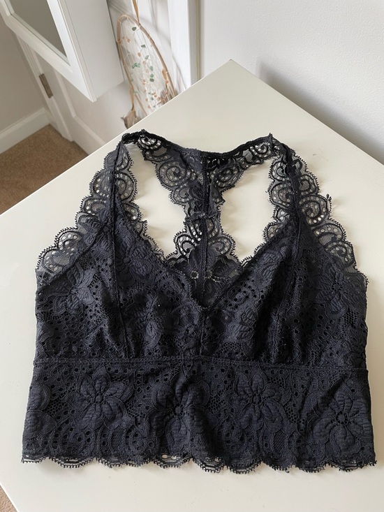 Kimchi Blue Other - Kimchi Blue Black Lace Halter Bralette